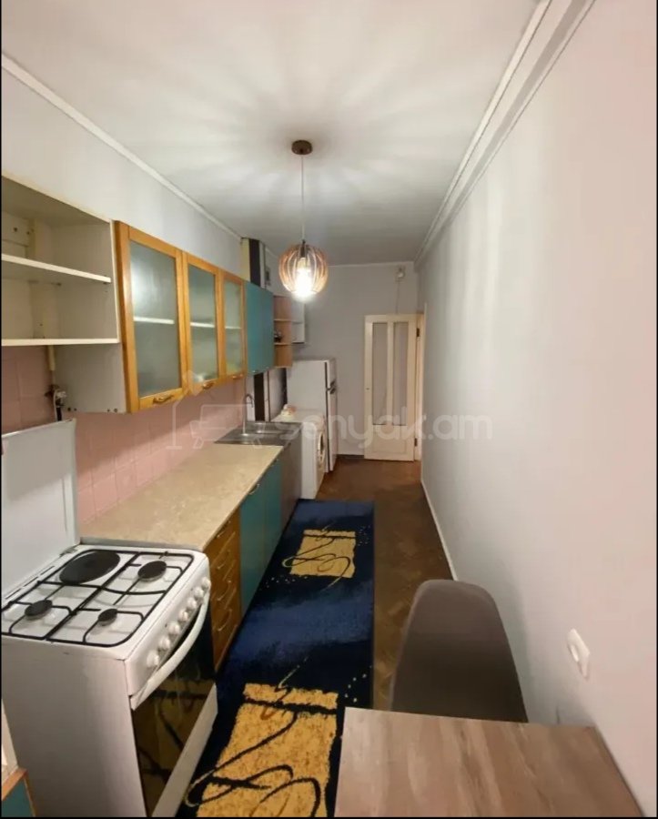 3 Սենյականոց Բնակարան, 80քմ, 5/9 հարկ, Նորմալ Վիճակում, Կահավորված