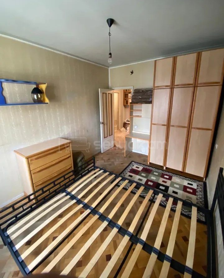 3 Սենյականոց Բնակարան, 80քմ, 5/9 հարկ, Նորմալ Վիճակում, Կահավորված