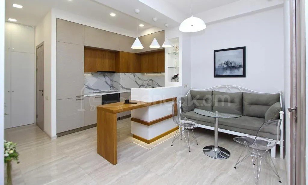 2 Սենյականոց Բնակարան, 60քմ, 5/10 հարկ, Դիզայներական Վերանորոգված, Կահավորված, Արևկող