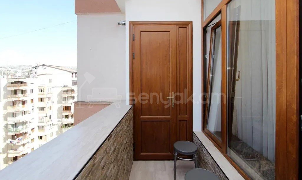 2 Սենյականոց Բնակարան, 60քմ, 5/10 հարկ, Դիզայներական Վերանորոգված, Կահավորված, Արևկող