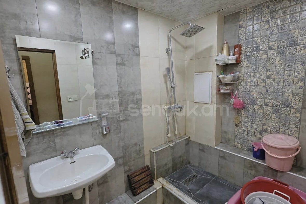 4 Սենյականոց Բնակարան, 87քմ, 2/12 հարկ, Կոսմետիկ Վերանորոգված