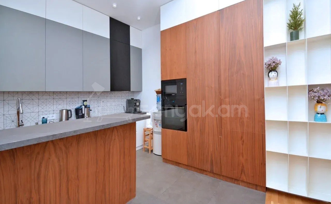 3 Սենյականոց Բնակարան Նորակառույցում, 73քմ, 9/9 հարկ, Կապիտալ Վերանորոգված