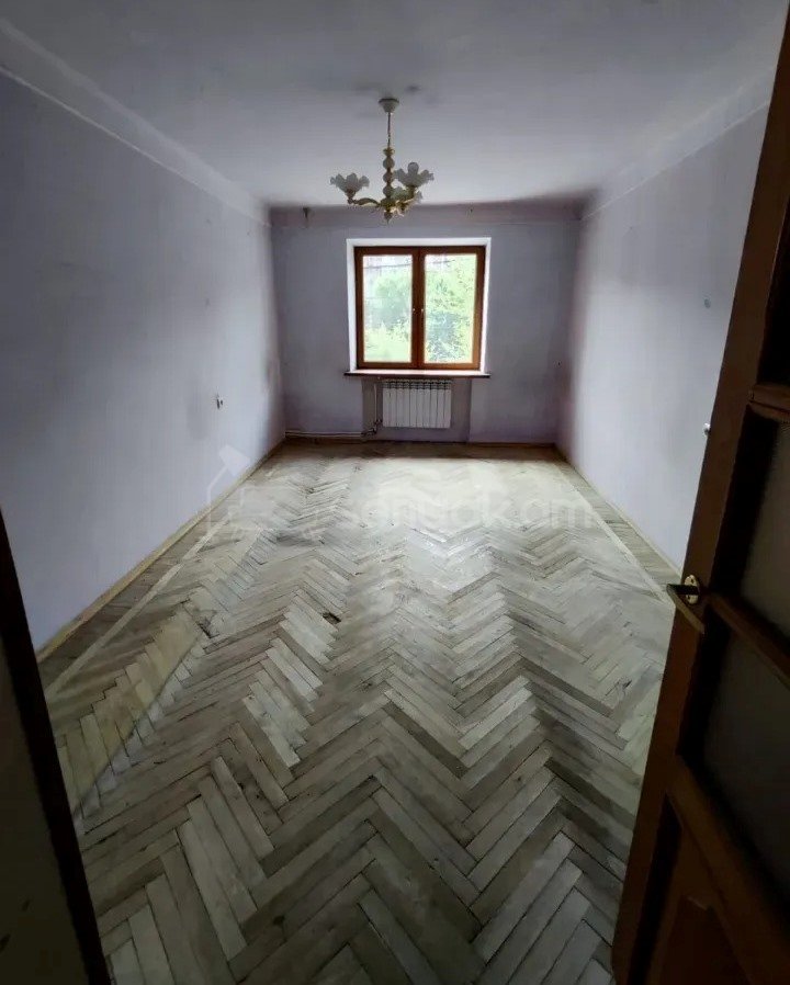 3 Սենյականոց Բնակարան Քարե Շենքում, 75քմ, 2/5 հարկ, Կոսմետիկ Վերանորոգված