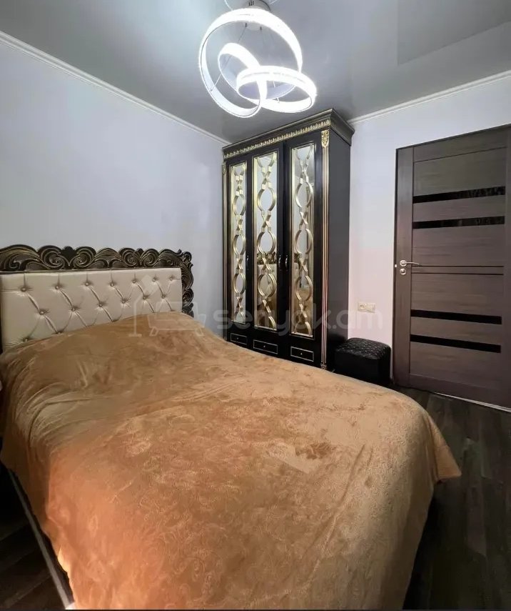 2 Սենյականոց Բնակարան, 65քմ, 4/9 հարկ, Կապիտալ Վերանորոգված, Կահավորված, Արևկող