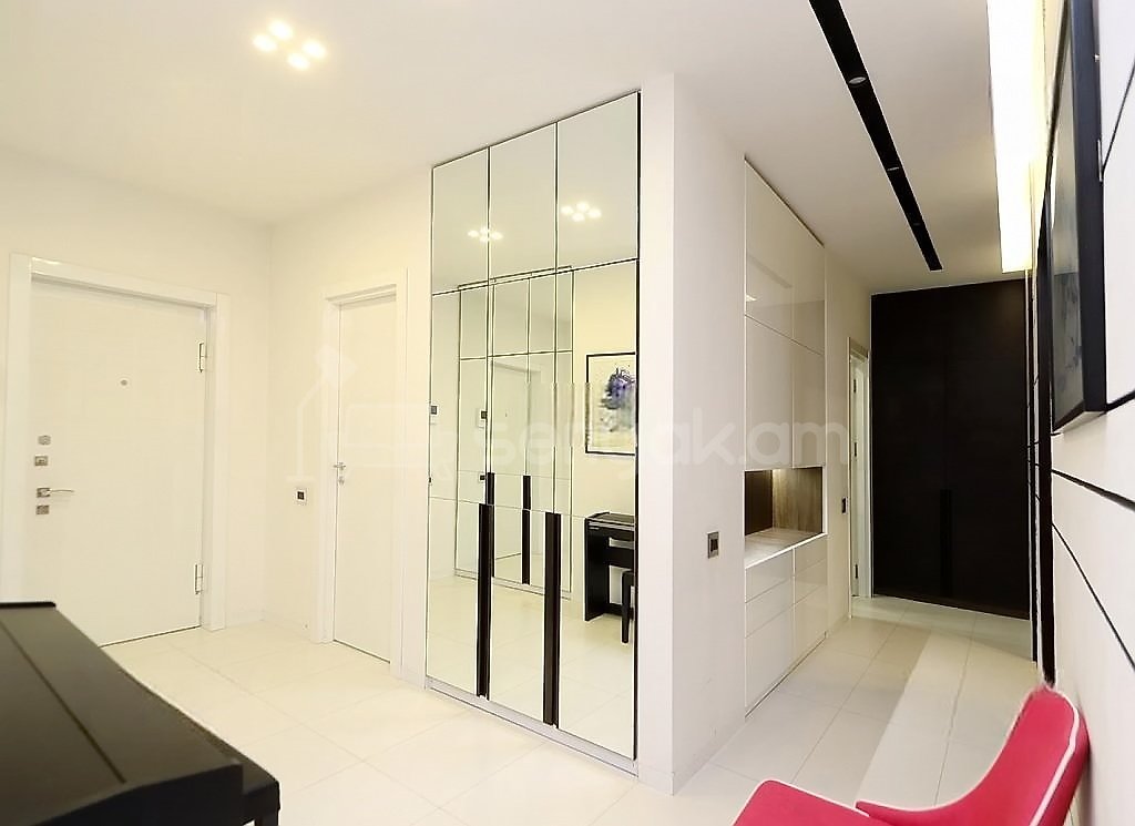 3 Սենյականոց Բնակարան Նորակառույցում, 112քմ, 12/19 հարկ, Կապիտալ Վերանորոգված