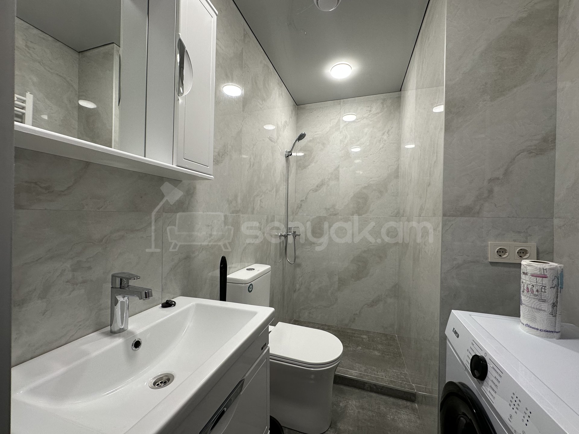 2 Սենյականոց Բնակարան Նորակառույցում, 52քմ, 13/15 հարկ, Դիզայներական Վերանորոգված, Կահավորված, Արևկող