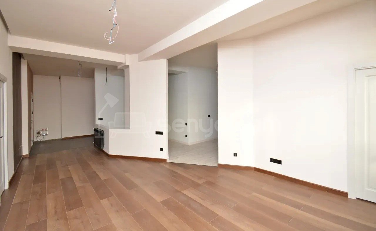 3 Սենյականոց Բնակարան Նորակառույցում, 91քմ, 8/9 հարկ, Կապիտալ Վերանորոգված