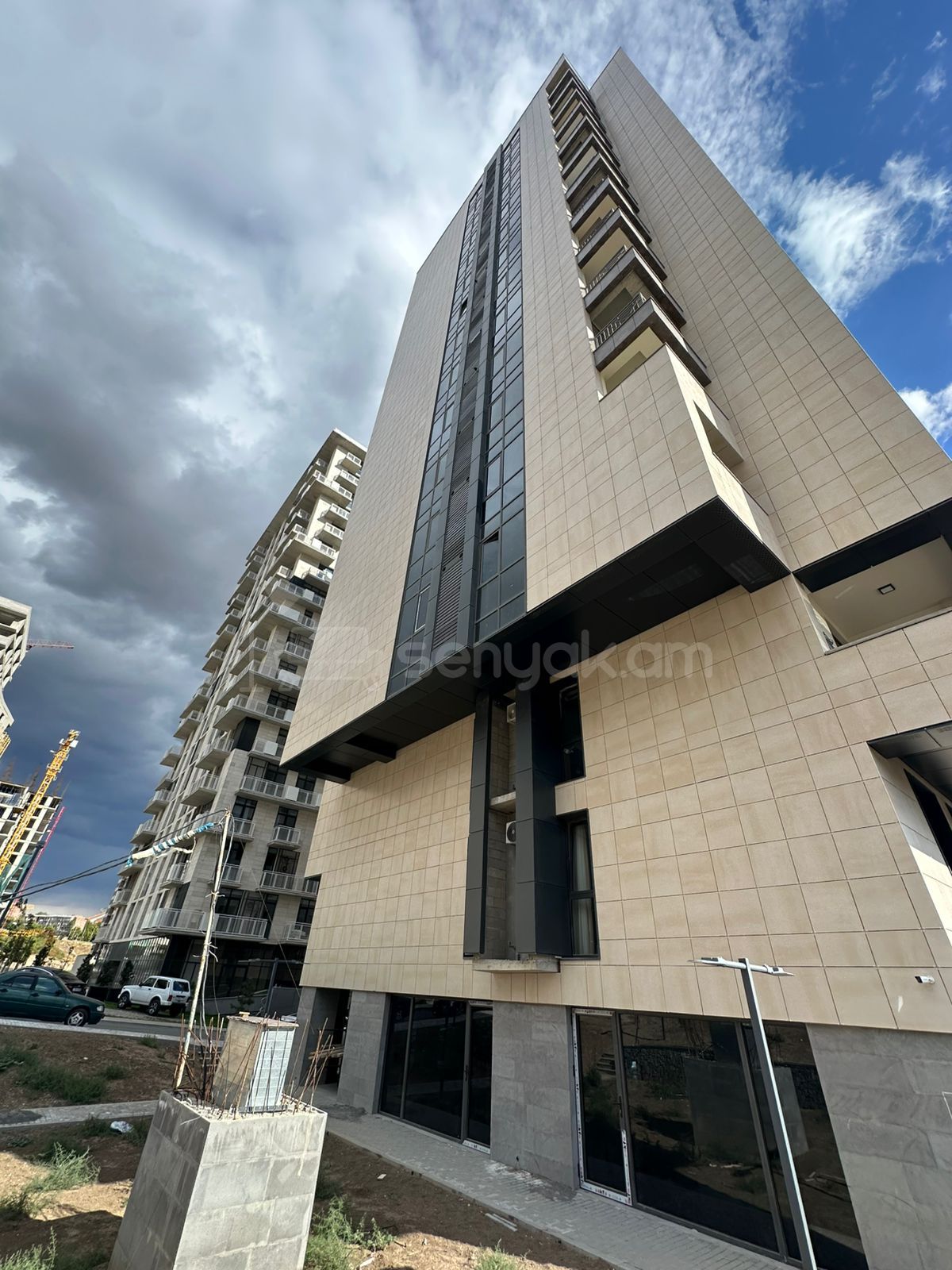 3 Սենյականոց Բնակարան Նորակառույցում, 70քմ, 13/18 հարկ, Զրոյական Վիճակում