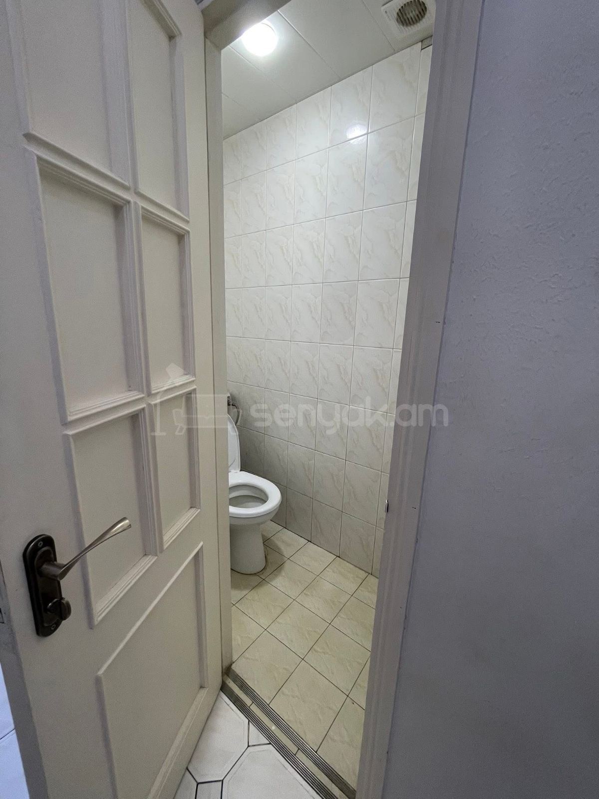 3 Սենյականոց Բնակարան, 95քմ, 5/13 հարկ, Նորմալ Վիճակում