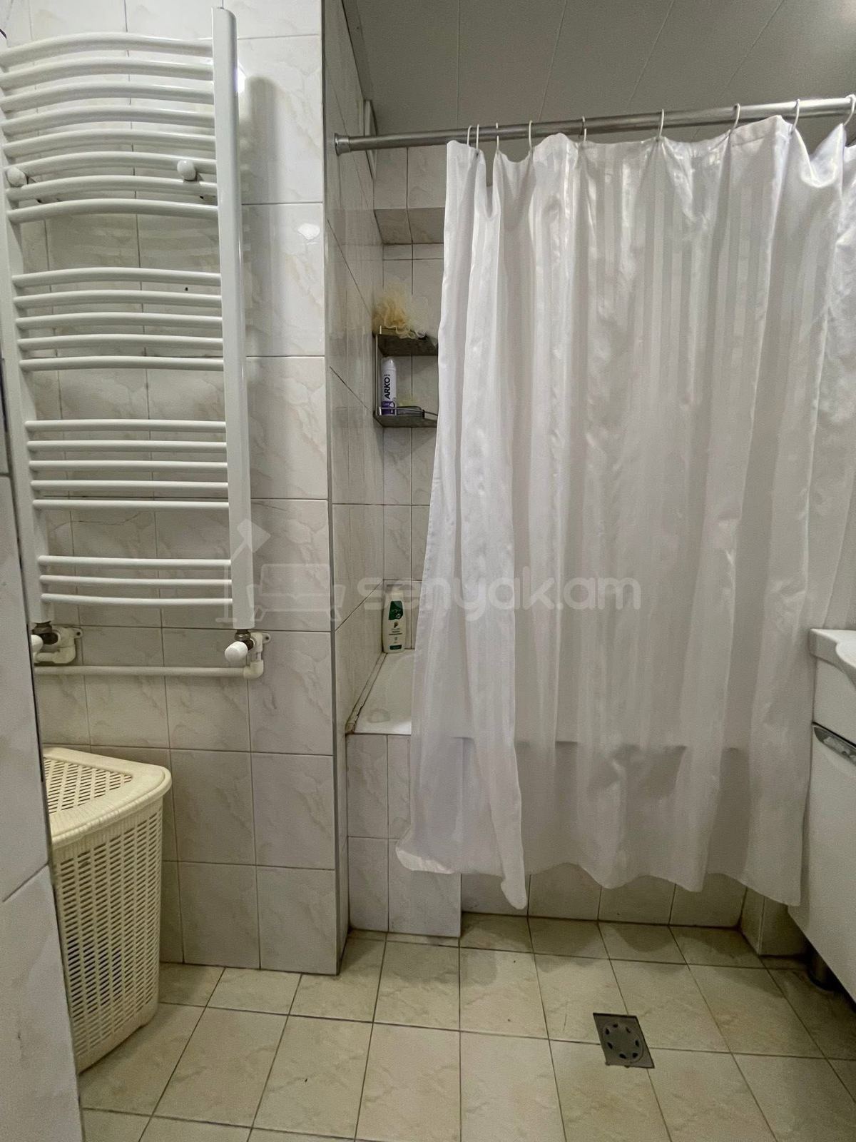 3 Սենյականոց Բնակարան, 95քմ, 5/13 հարկ, Նորմալ Վիճակում