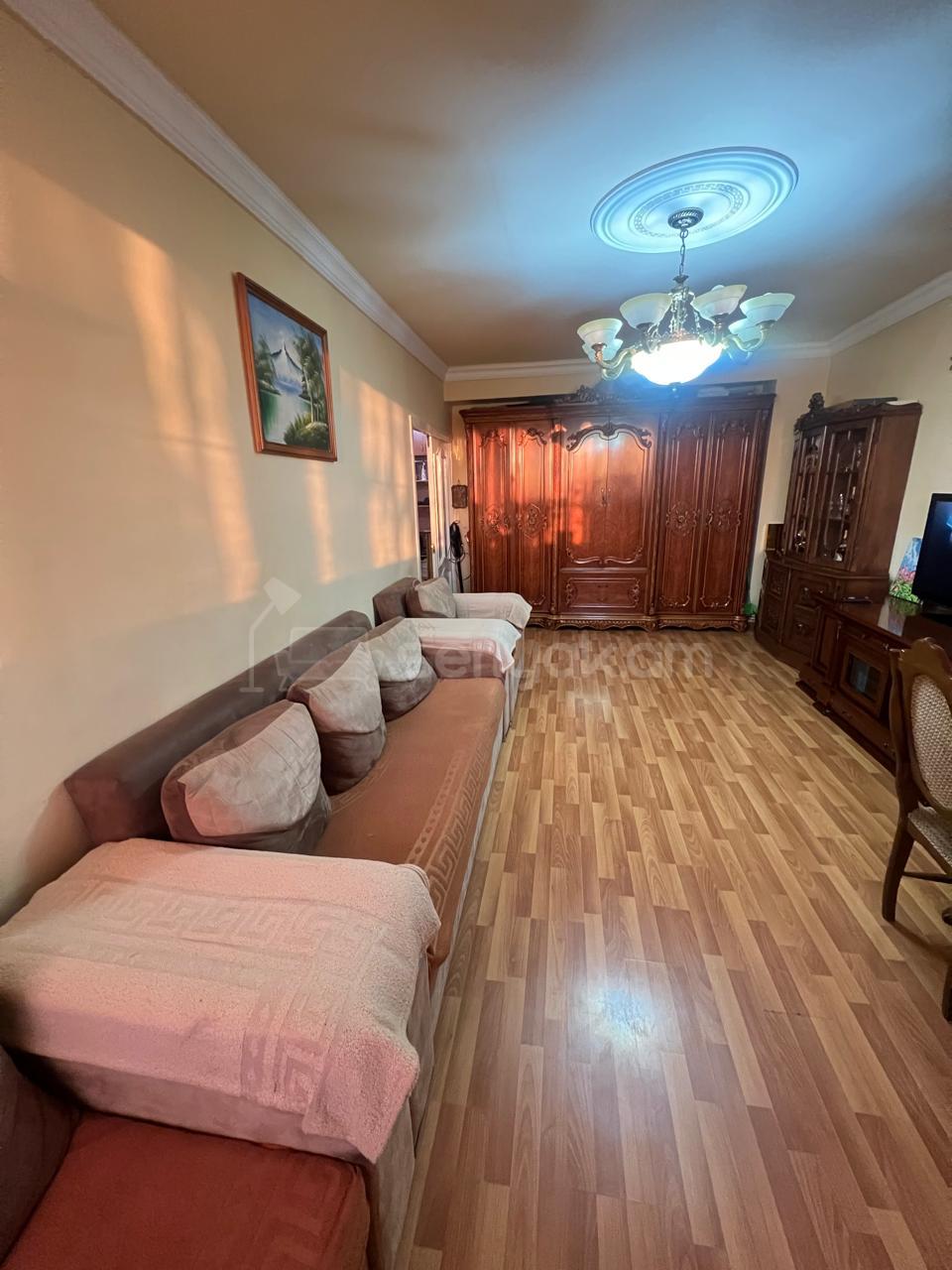 3 Սենյականոց Բնակարան, 78քմ, 2/9 հարկ, Նորմալ Վիճակում