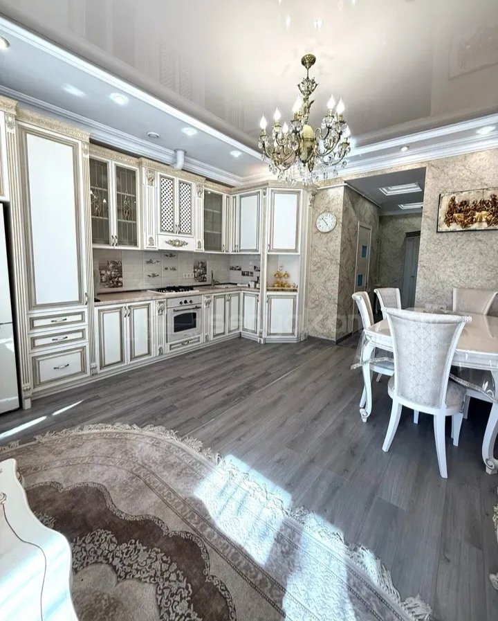 3 Սենյականոց Բնակարան, 80քմ, 2/7 հարկ, Կապիտալ Վերանորոգված, Կահավորված