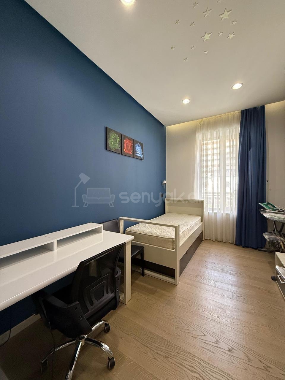 3 Սենյականոց Բնակարան Քարե Շենքում, 90քմ, 3/5 հարկ, Դիզայներական Վերանորոգված, Կահավորված, Արևկող