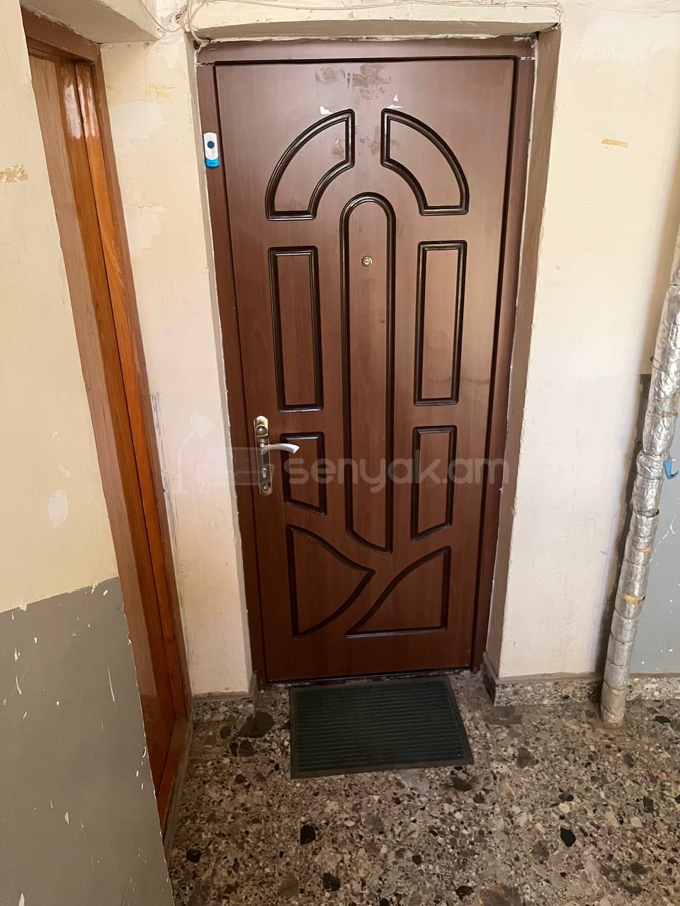 3 Սենյականոց Բնակարան Քարե Շենքում, 70քմ, 2/5 հարկ, Դիզայներական Վերանորոգված