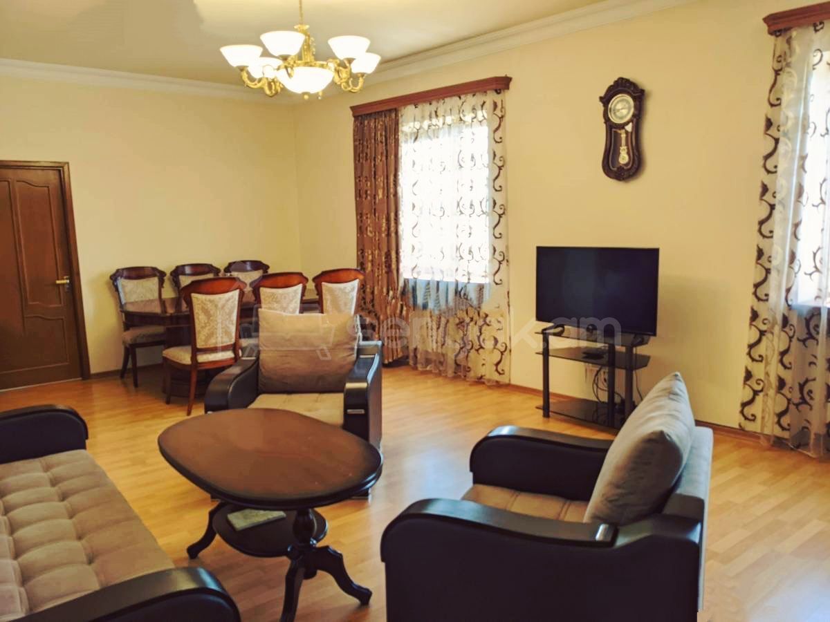 5 Սենյականոց Սեփական Տուն, 200քմ, Կապիտալ Վերանորոգված, Կահավորված