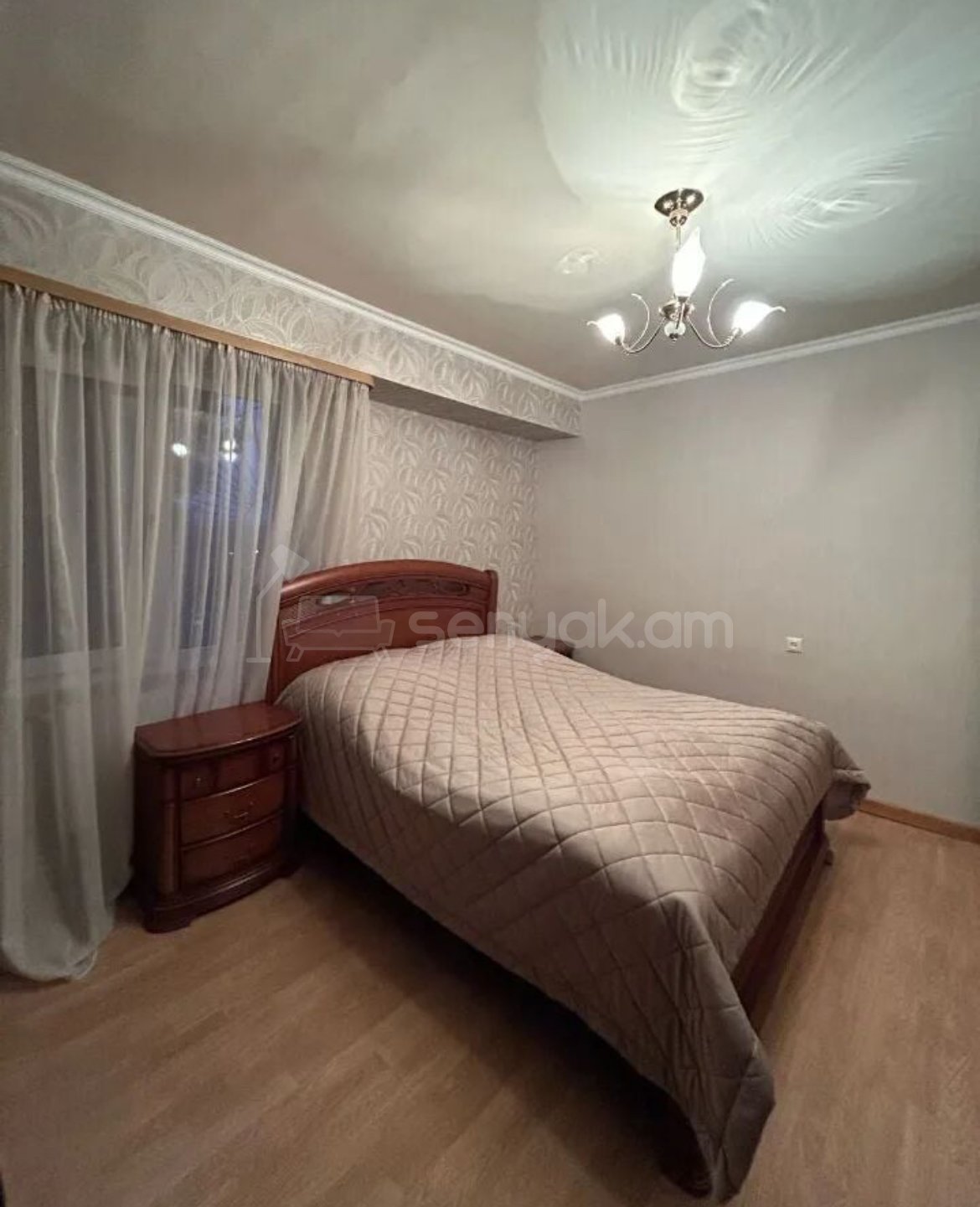 4 Սենյականոց Բնակարան, 89քմ, 1/9 հարկ, Կապիտալ Վերանորոգված