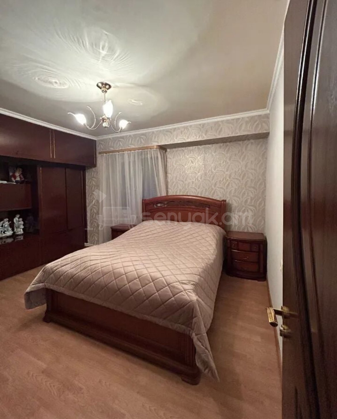 4 Սենյականոց Բնակարան, 89քմ, 1/9 հարկ, Կապիտալ Վերանորոգված