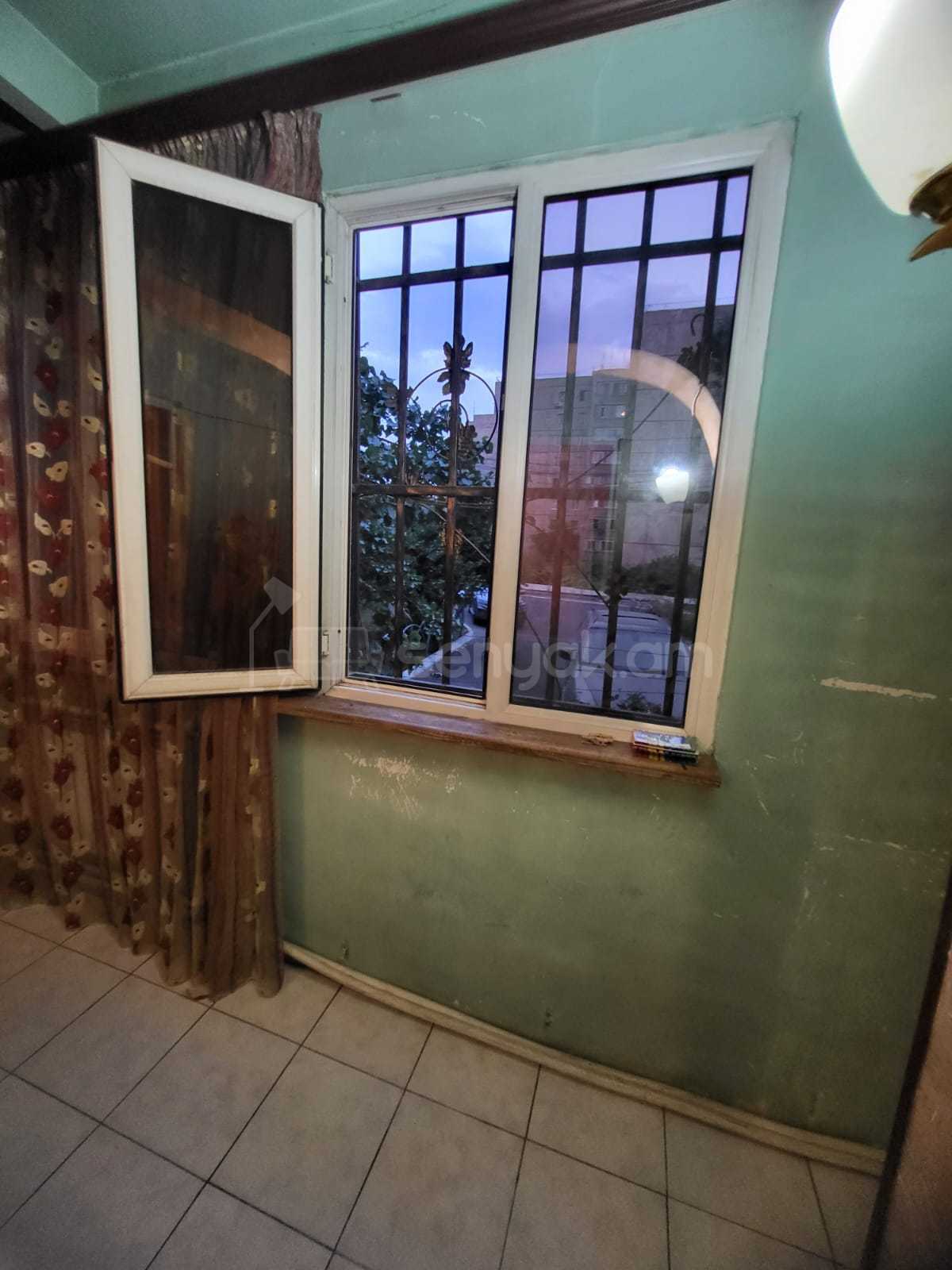 3 Սենյականոց Բնակարան, 78քմ, 1/9 հարկ, Կապիտալ Վերանորոգված, Կահավորված, Արևկող