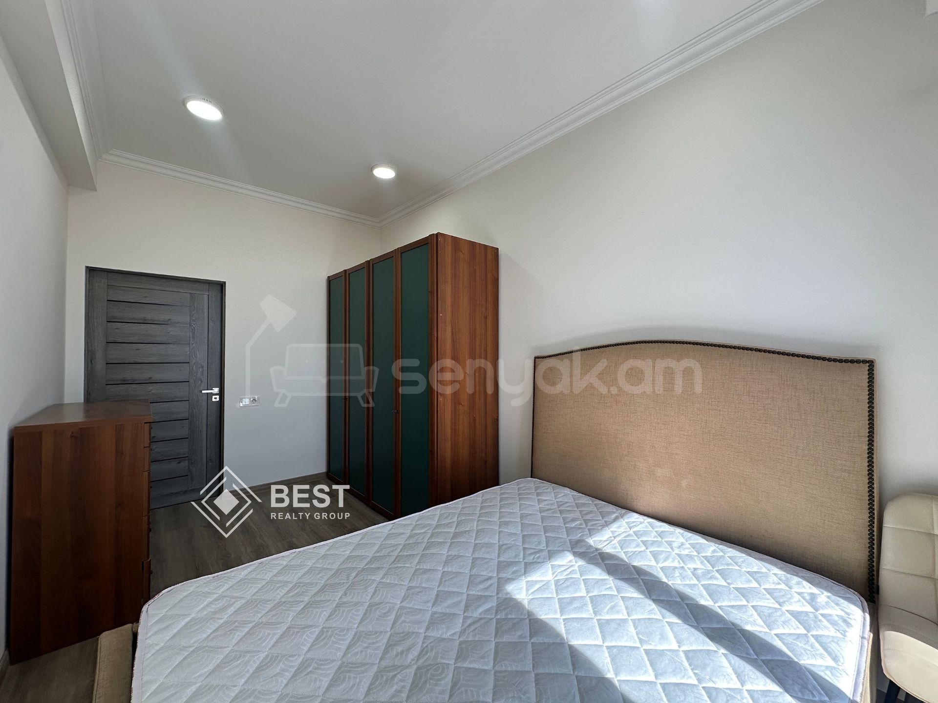 2 Սենյականոց Բնակարան, 52քմ, 5/15 հարկ, Կապիտալ Վերանորոգված, Կահավորված, Արևկող