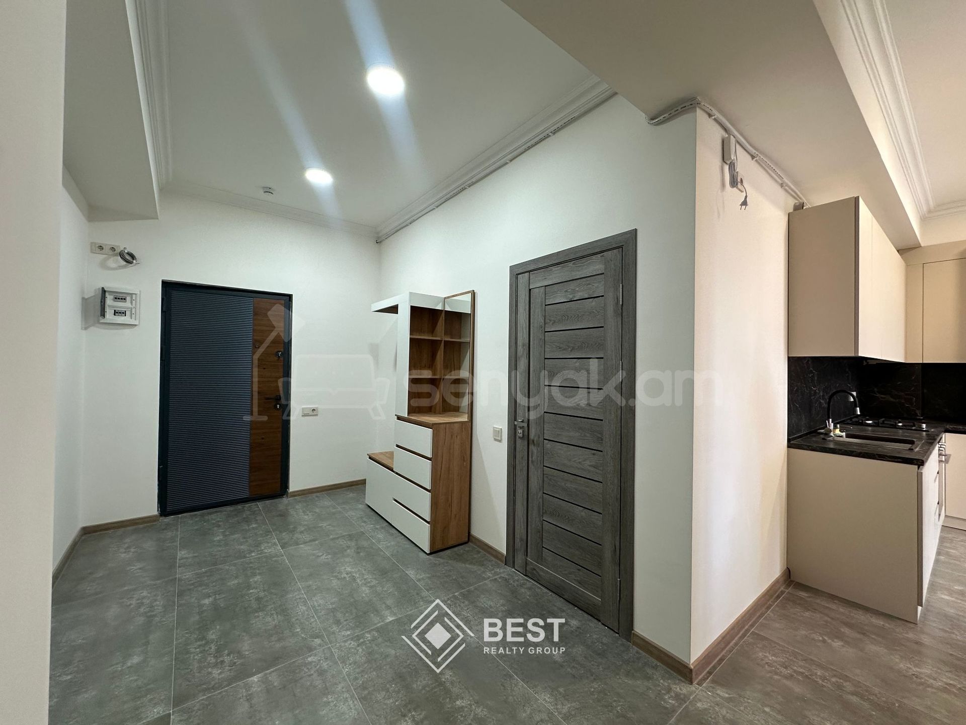 2 Սենյականոց Բնակարան, 52քմ, 5/15 հարկ, Կապիտալ Վերանորոգված, Կահավորված, Արևկող