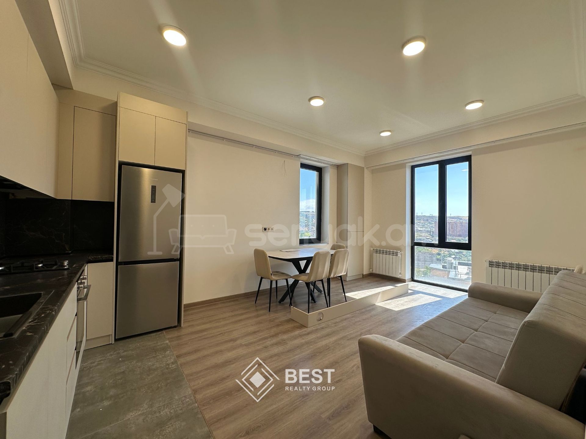 2 Սենյականոց Բնակարան, 52քմ, 5/15 հարկ, Կապիտալ Վերանորոգված, Կահավորված, Արևկող