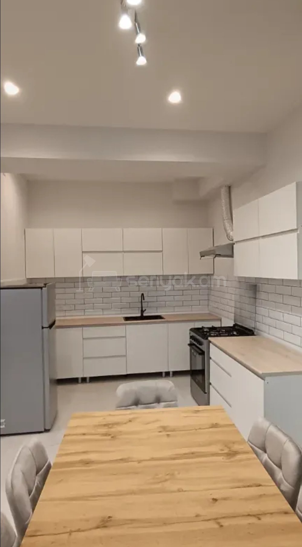 3 Սենյականոց Բնակարան Նորակառույցում, 110քմ, 10/18 հարկ, Կապիտալ Վերանորոգված