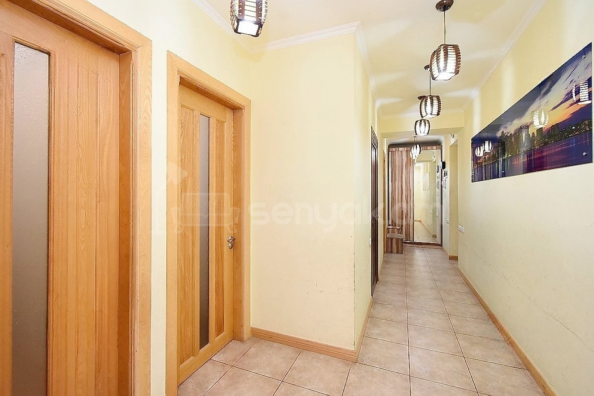 2 Սենյականոց Բնակարան Քարե Շենքում, 68քմ, 3/5 հարկ, Նորմալ Վիճակում