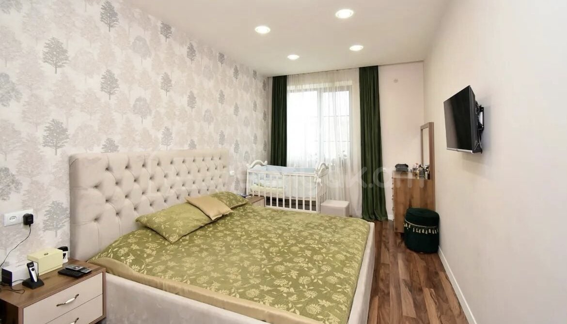 3 Սենյականոց Բնակարան Քարե Շենքում, 88քմ, 4/5 հարկ, Կապիտալ Վերանորոգված