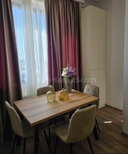 3 Սենյականոց Բնակարան, 61քմ, 6/15 հարկ, Դիզայներական Վերանորոգված, Կահավորված, Արևկող