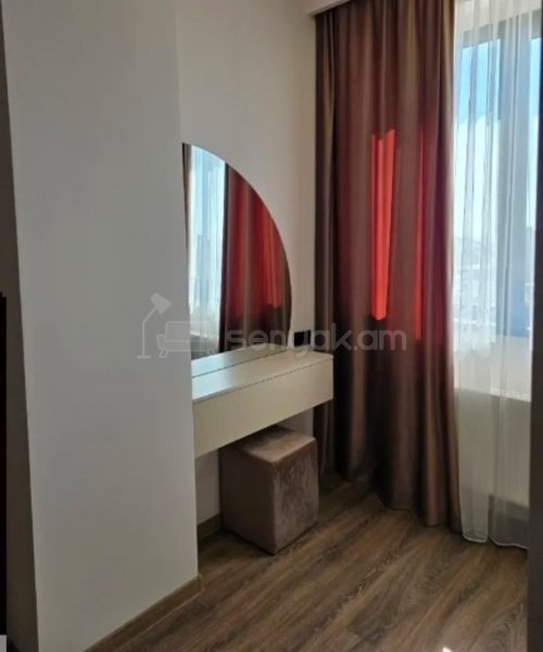 3 Սենյականոց Բնակարան, 61քմ, 6/15 հարկ, Դիզայներական Վերանորոգված, Կահավորված, Արևկող