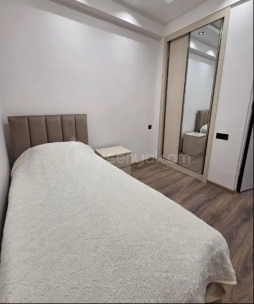 3 Սենյականոց Բնակարան, 61քմ, 6/15 հարկ, Դիզայներական Վերանորոգված, Կահավորված, Արևկող