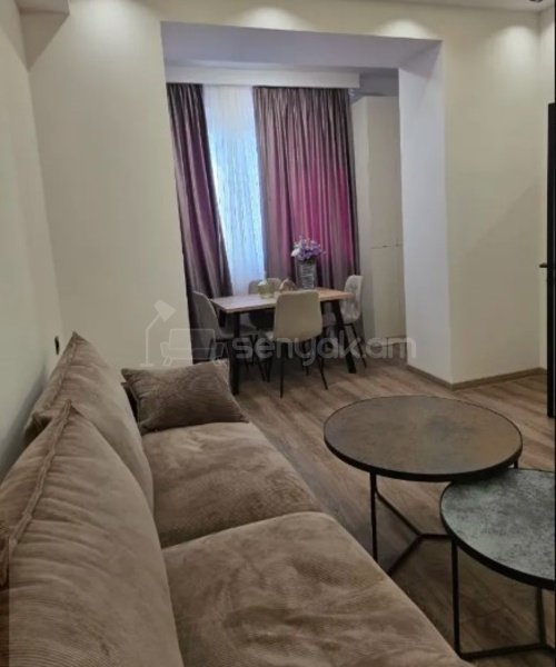 3 Սենյականոց Բնակարան, 61քմ, 6/15 հարկ, Դիզայներական Վերանորոգված, Կահավորված, Արևկող