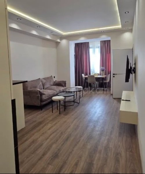 3 Սենյականոց Բնակարան, 61քմ, 6/15 հարկ, Դիզայներական Վերանորոգված, Կահավորված, Արևկող