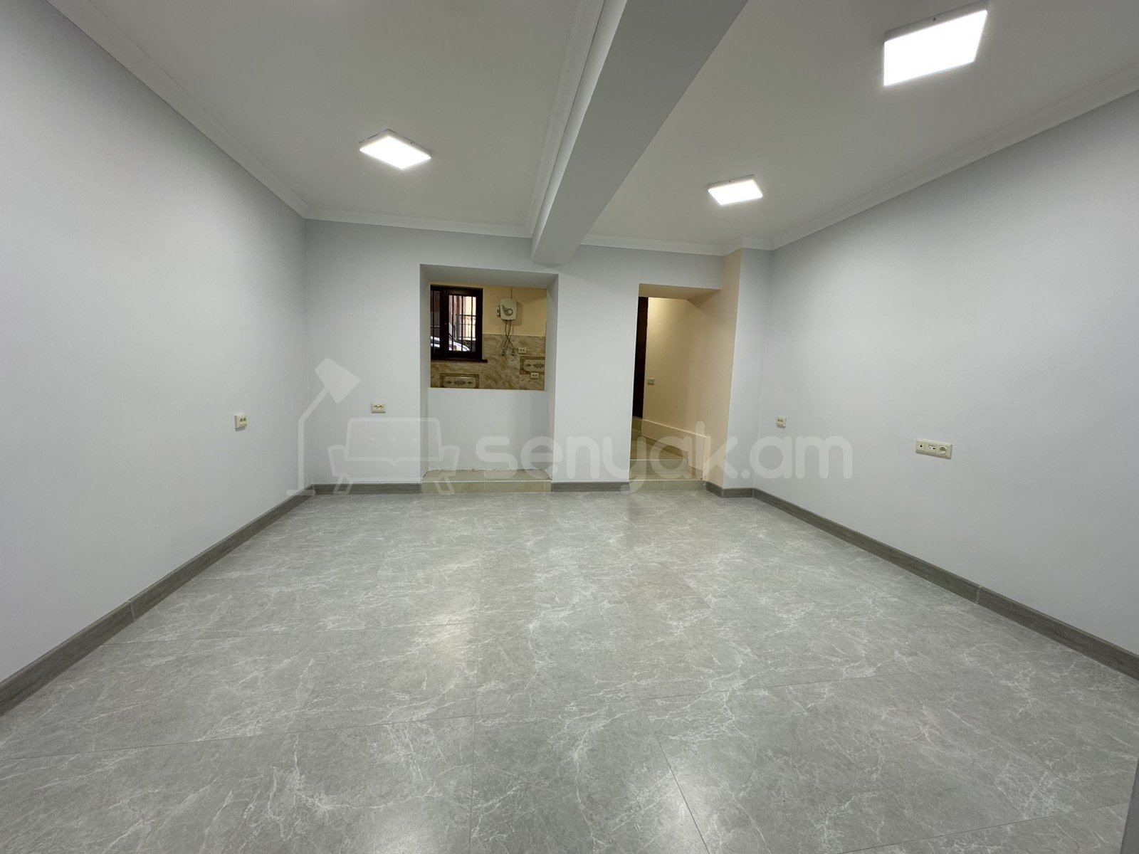 Օֆիսային Տարածք, 42քմ, Կապիտալ Վերանորոգված