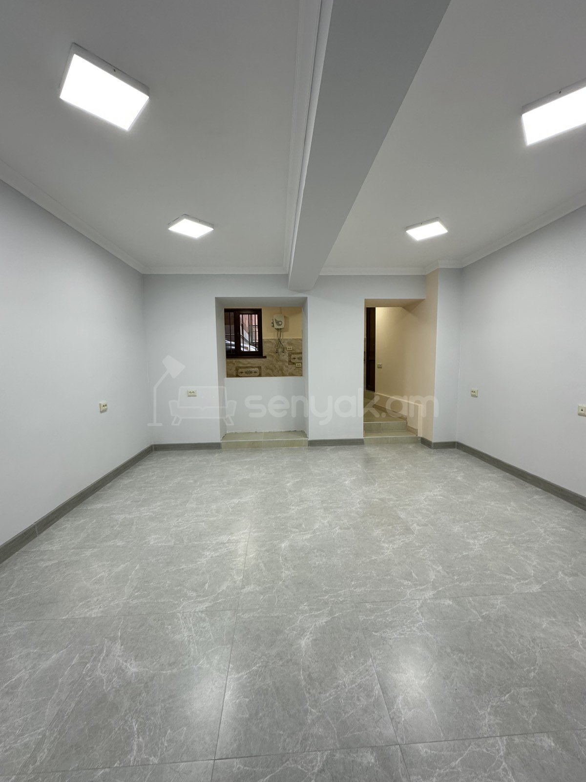 Օֆիսային Տարածք, 42քմ, Կապիտալ Վերանորոգված