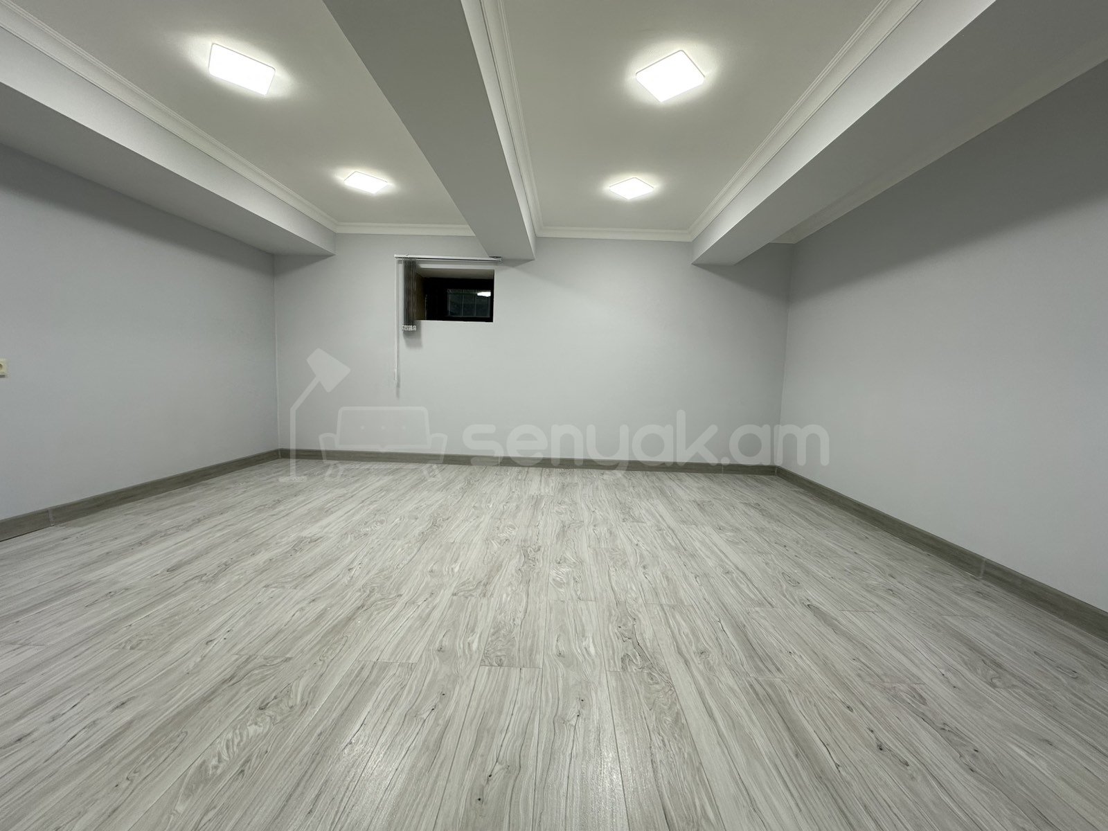 Օֆիսային Տարածք, 42քմ, Կապիտալ Վերանորոգված