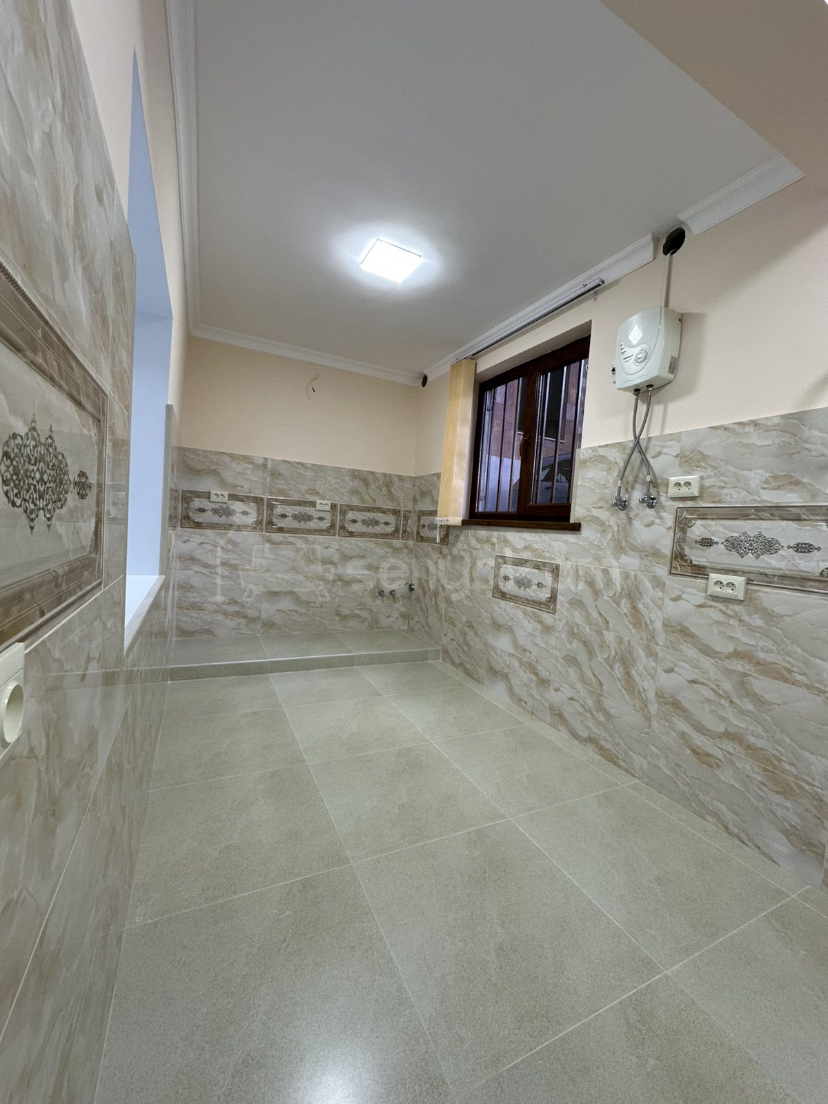 Օֆիսային Տարածք, 42քմ, Կապիտալ Վերանորոգված