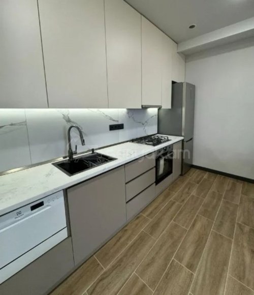 2 Սենյականոց Բնակարան, 60քմ, 9/13 հարկ, Դիզայներական Վերանորոգված, Կահավորված, Արևկող