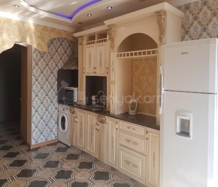 2 Սենյականոց Բնակարան, 60քմ, 10/12 հարկ, Դիզայներական Վերանորոգված, Կահավորված, Արևկող