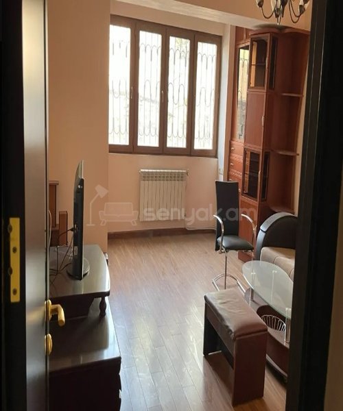 2 Սենյականոց Բնակարան Քարե Շենքում, 62քմ, 1/5 հարկ, Կապիտալ Վերանորոգված, Կահավորված, Արևկող