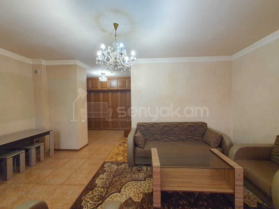 2 Սենյականոց Բնակարան, 50քմ, 3/9 հարկ, Կապիտալ Վերանորոգված, Կահավորված, Արևկող