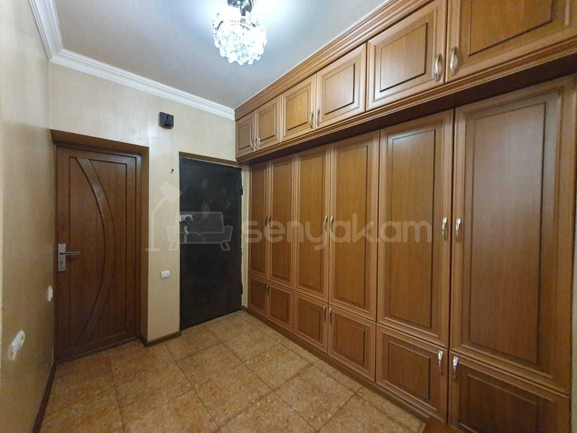 2 Սենյականոց Բնակարան, 50քմ, 3/9 հարկ, Կապիտալ Վերանորոգված, Կահավորված, Արևկող