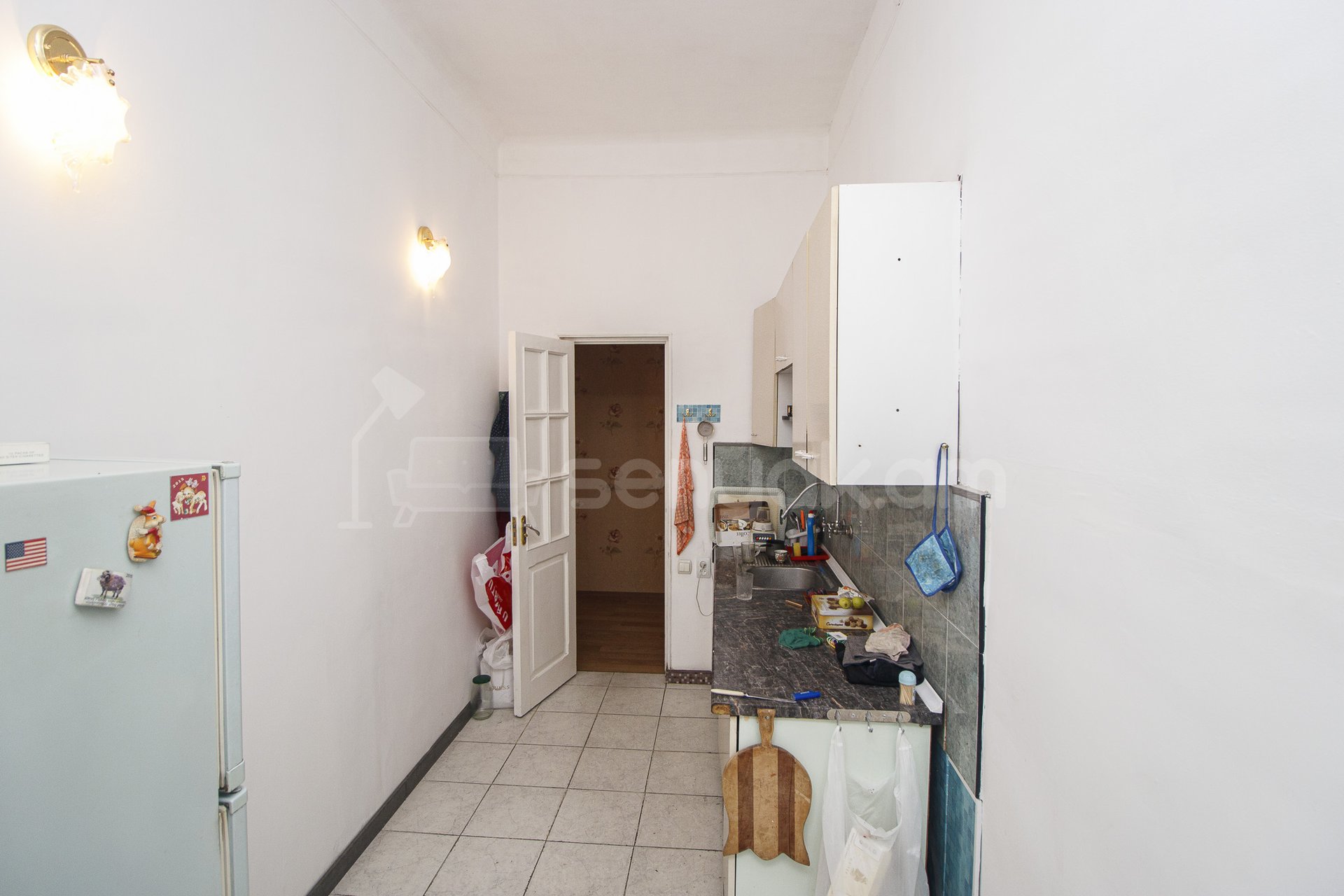 3 Սենյականոց Բնակարան Քարե Շենքում, 112քմ, 2/3 հարկ, Կապիտալ Վերանորոգված