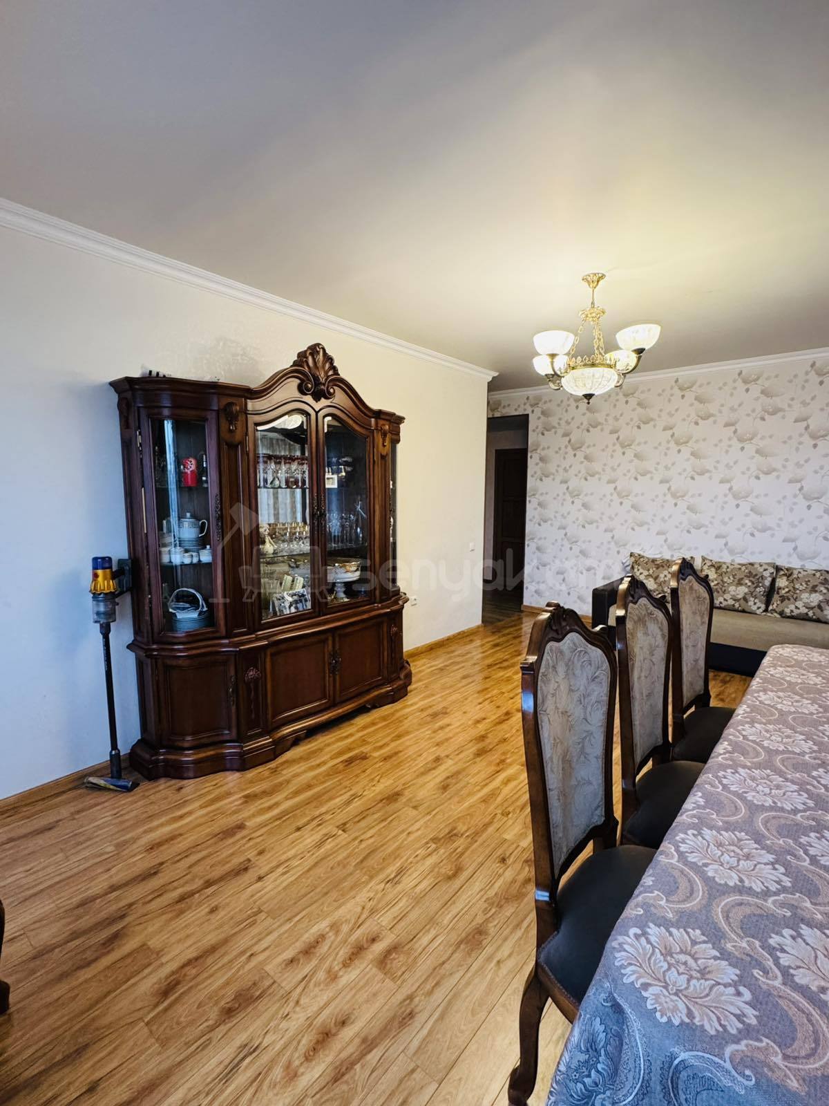 3 Սենյականոց Բնակարան, 90քմ, 5/14 հարկ, Կապիտալ Վերանորոգված