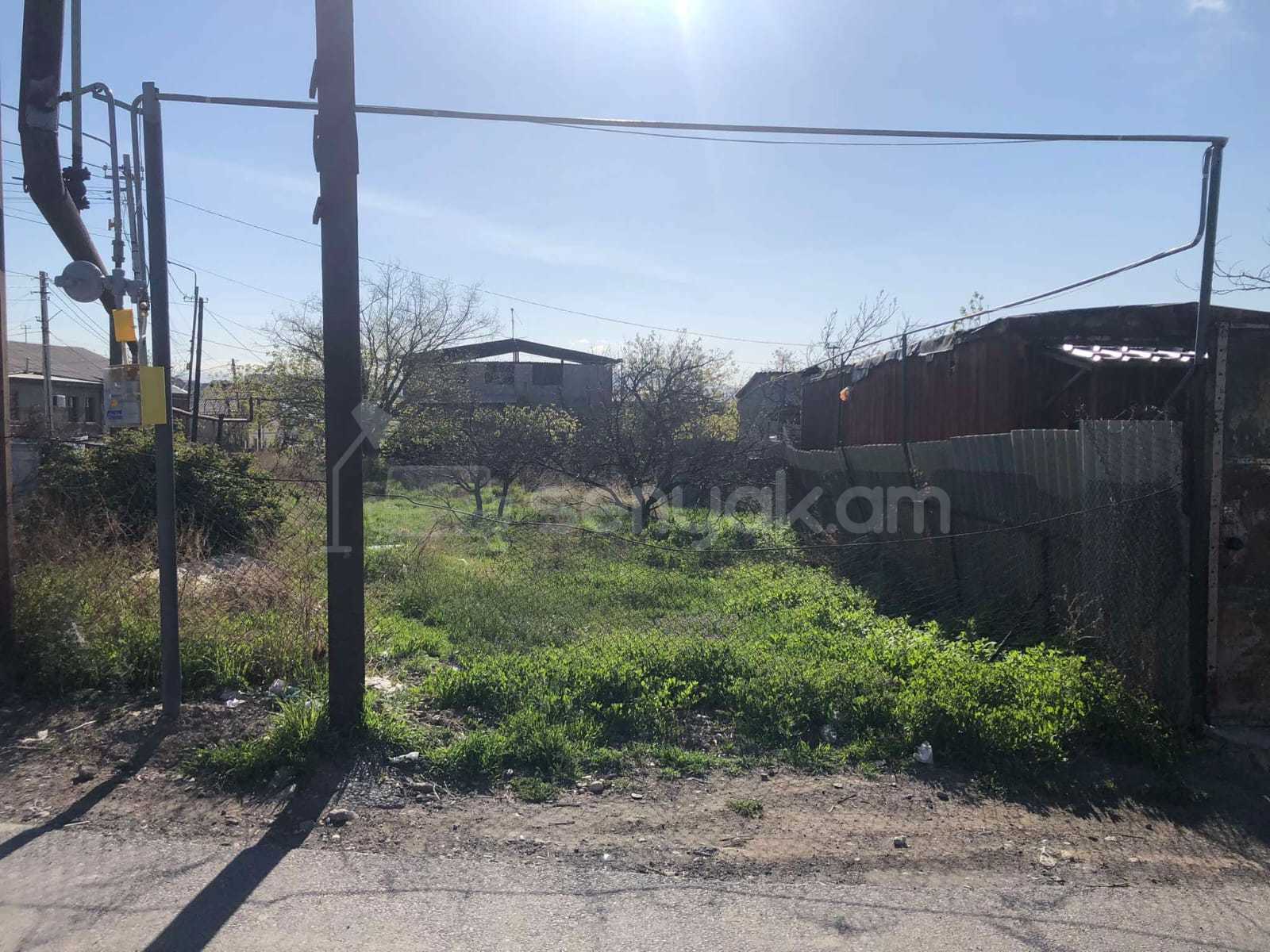 Բնակելի Նշանակության Հողատարածք, 400քմ, Խմելու Ջրով, Էլեկտրականությամբ