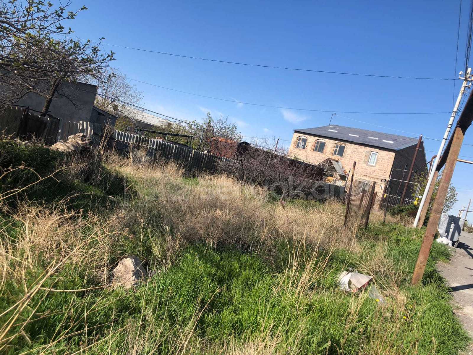 Բնակելի Նշանակության Հողատարածք, 400քմ, Խմելու Ջրով, Էլեկտրականությամբ