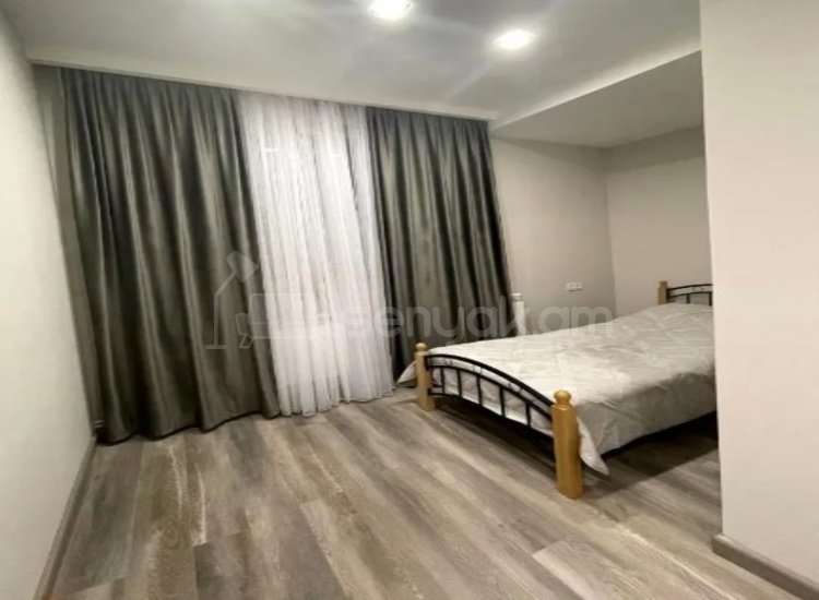 3 Սենյականոց Բնակարան Քարե Շենքում, 65քմ, 3/4 հարկ, Կապիտալ Վերանորոգված, Կահավորված, Արևկող