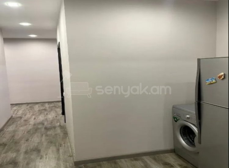 3 Սենյականոց Բնակարան Քարե Շենքում, 65քմ, 3/4 հարկ, Կապիտալ Վերանորոգված, Կահավորված, Արևկող