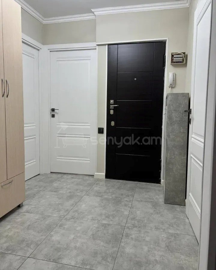 3 Սենյականոց Բնակարան, 65քմ, 3/4 հարկ, Դիզայներական Վերանորոգված