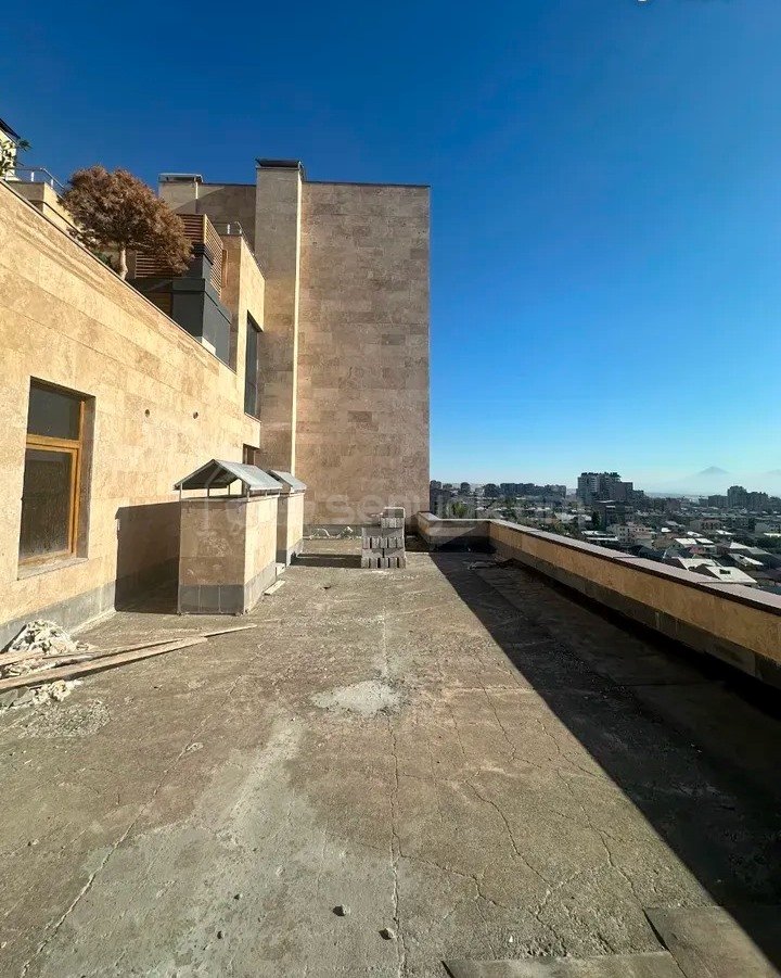 2 Սենյականոց Բնակարան, 126քմ, 8/10 հարկ, Կապիտալ Վերանորոգված